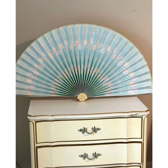 Vintage Paper Floral And Lace Shell Fan - Picture 5 of 12